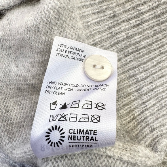 Reformation Clara Cashmere Crew Cardigan in Light Grey Medium - Picture 9 of 17